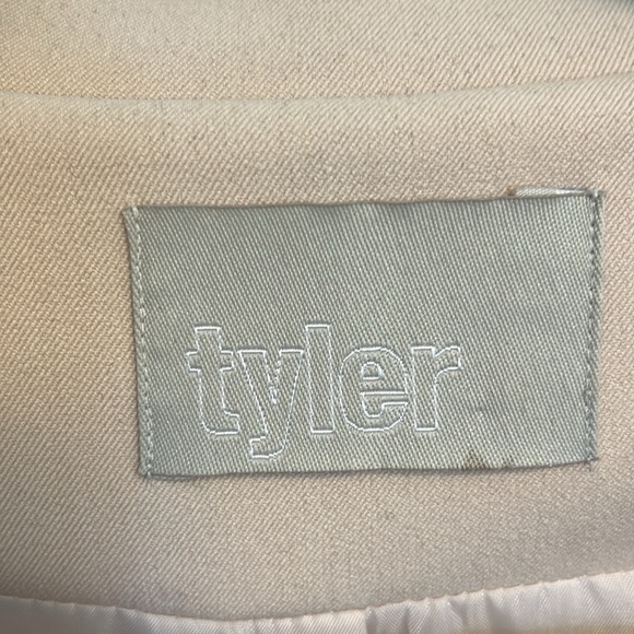 Tyler Blazer - Picture 9 of 11